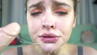 Deep throat show with Mary Moody